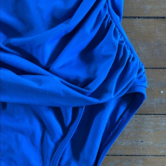 EUC Vibrant women's Blue One Piece Swimsuit - Picture 4 of 9